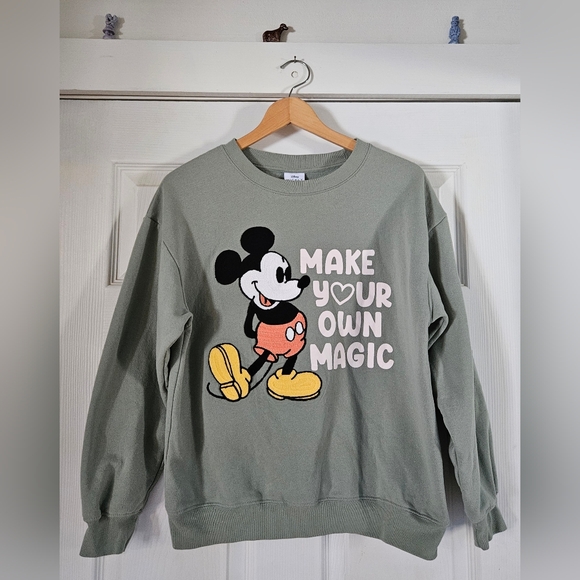 Disney Tops - Disney Crewneck Sweatshirt. Rare Green with Embroidered Mickey Mouse